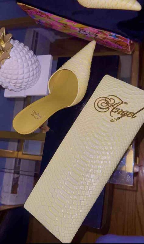 Review Thumbnail Image 0 248557858