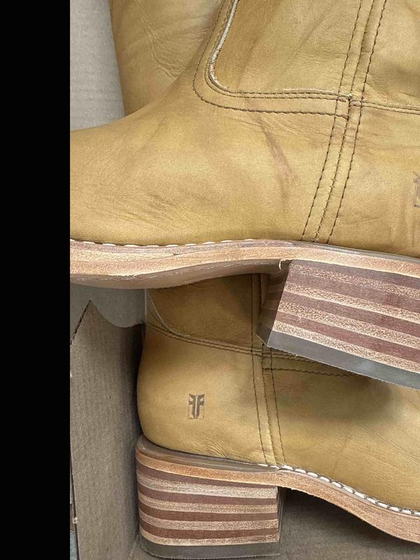 Customer photo for "pen marks"