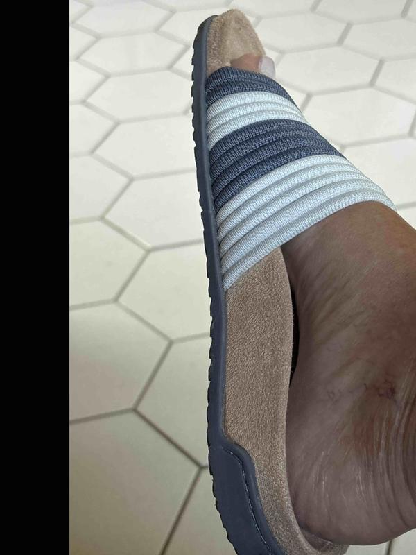 Customer photo for "happy feet"