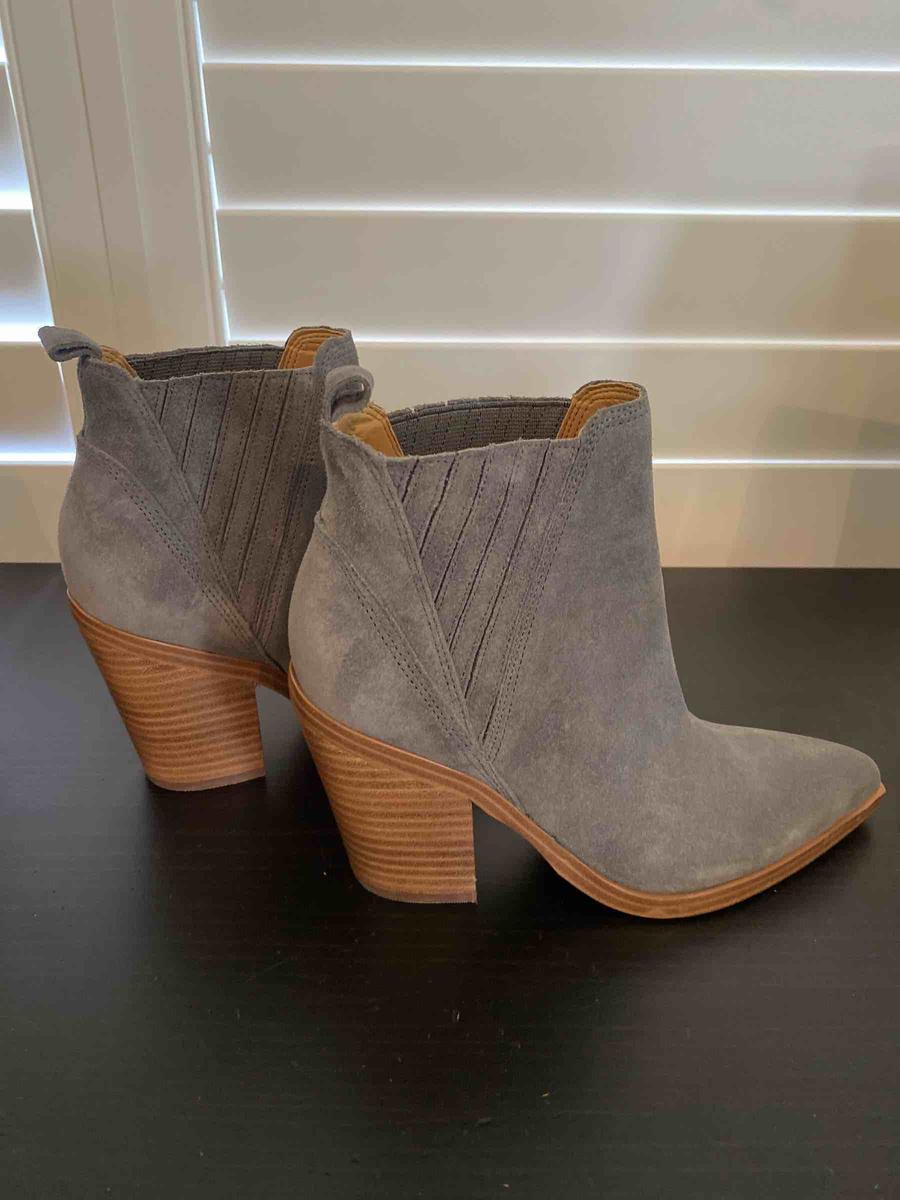 Customer photo for "Cute and comfy once you force them on!"
