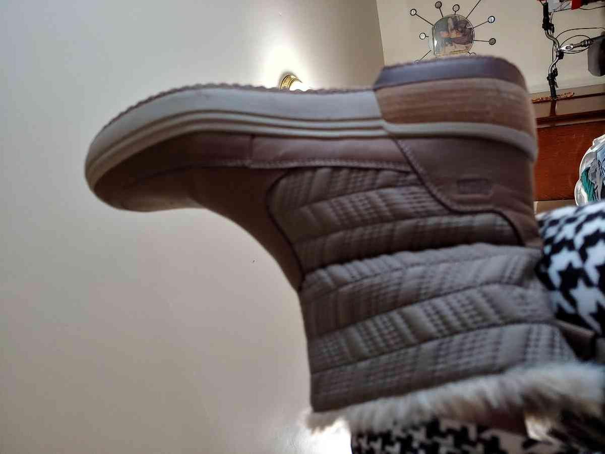 Review Thumbnail Image 0 196047711