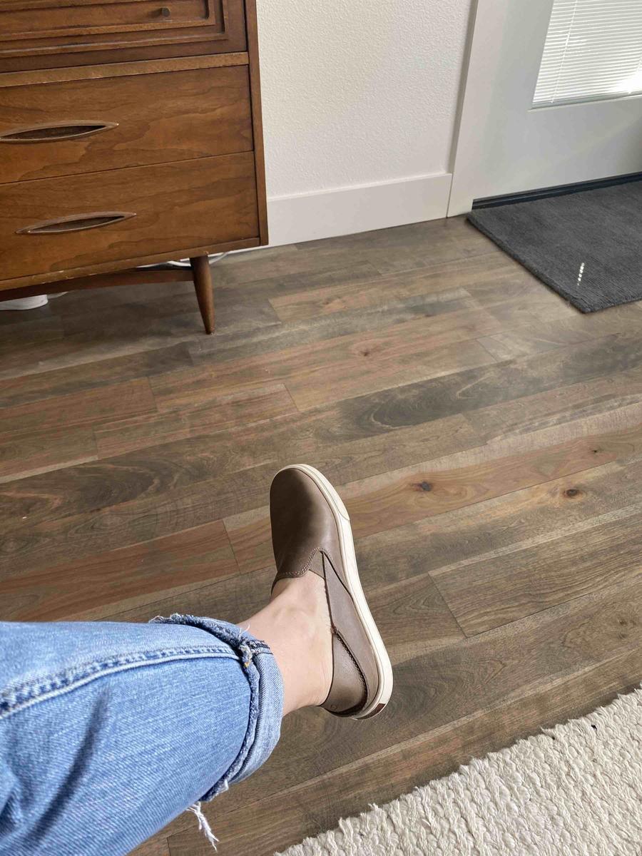 Customer photo for "so stylish and comfy."