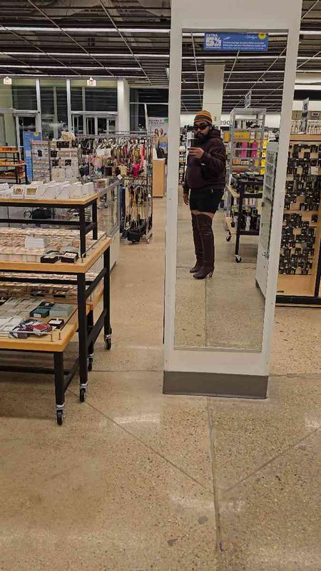 Review Thumbnail Image 5 244810058