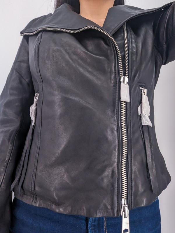 Review Thumbnail Image 1 224985087