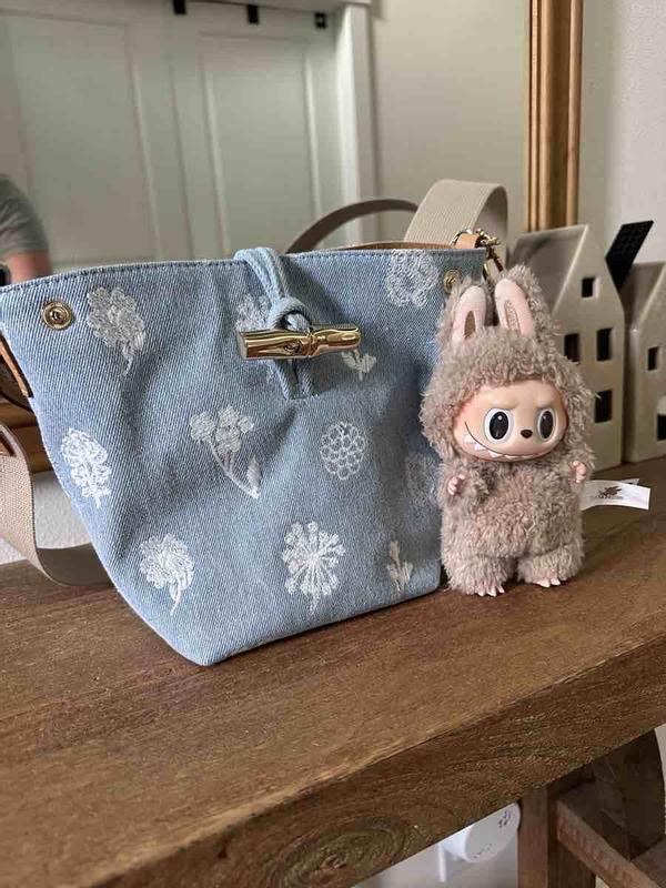 Review Thumbnail Image 0 242633709