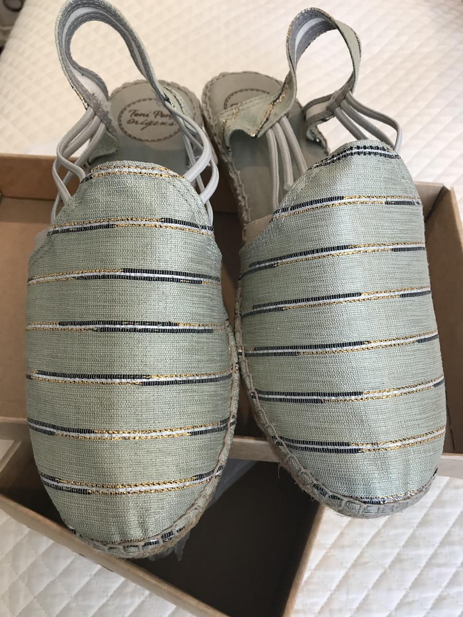 Review Thumbnail Image 0 205451157