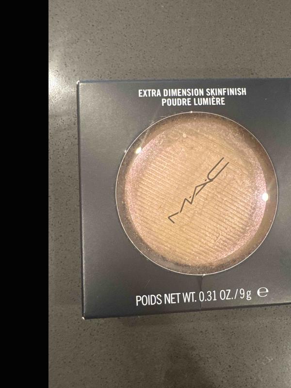 Customer photo for "arrived broken"