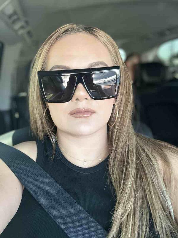 Customer photo for "Very chic sunglasses"