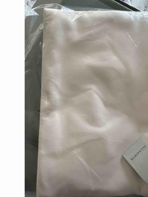 Review Thumbnail Image 0 233830024