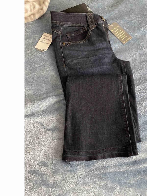 Review Thumbnail Image 0 224369561