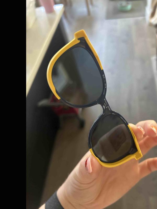 Review Thumbnail Image 0 249249612