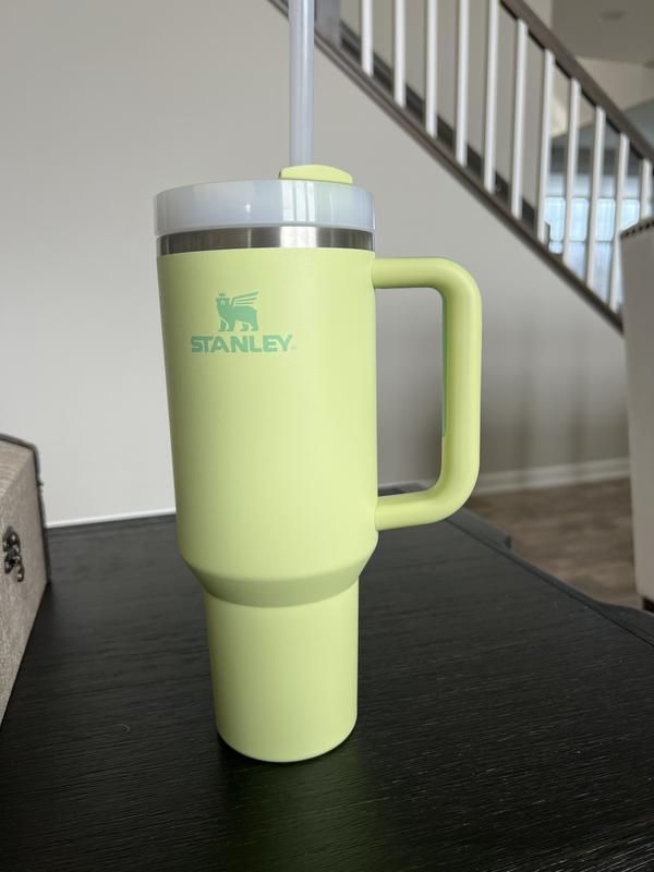 Helps me drink more water