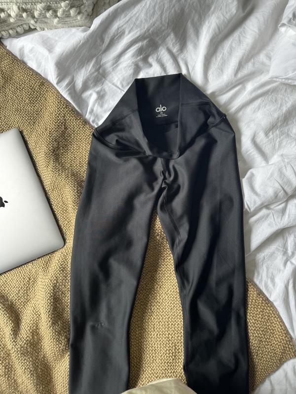 Customer photo for "Worst pair of leggings I’ve ever owned."