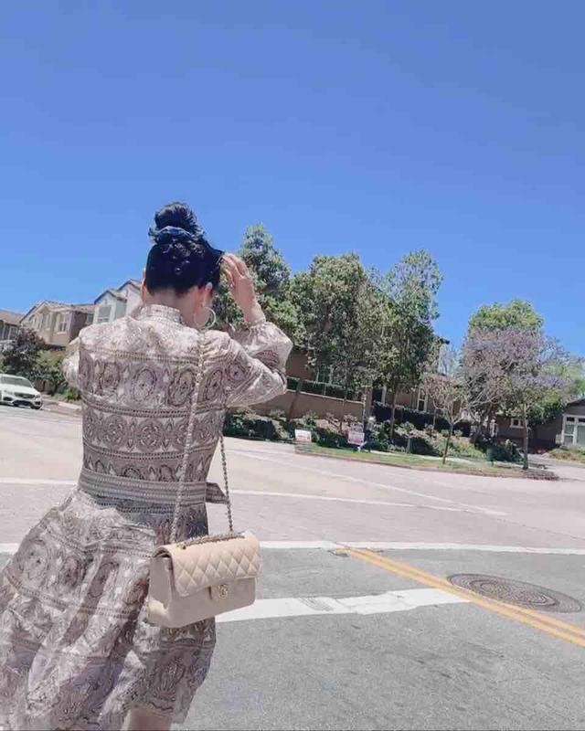 Review Thumbnail Image 0 243549384