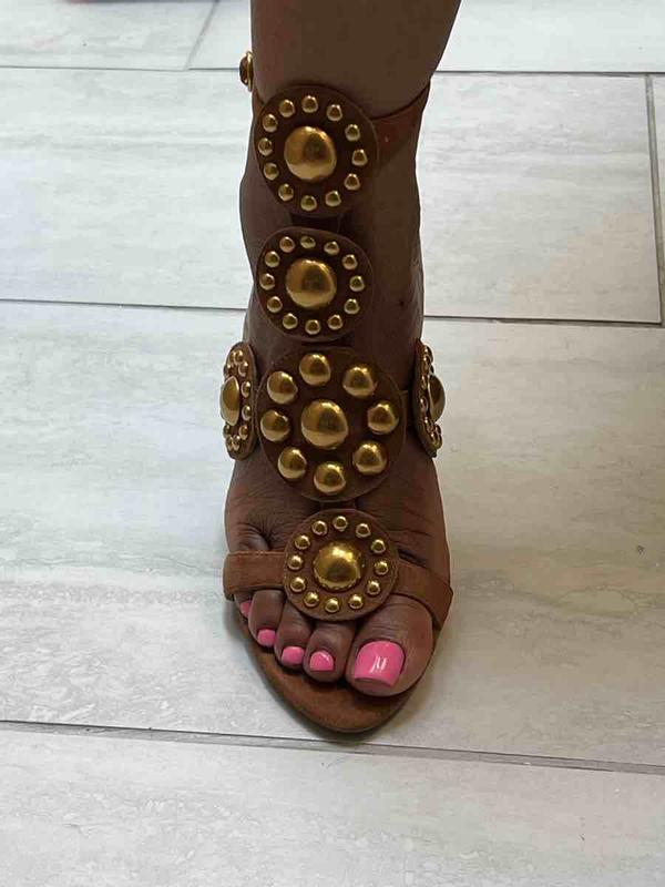 Review Thumbnail Image 0 225856673