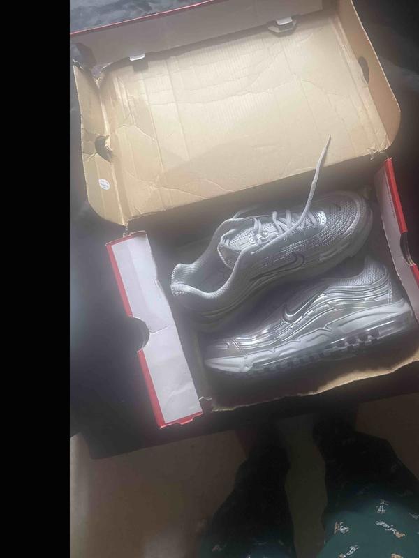 Review Thumbnail Image 0 243898522