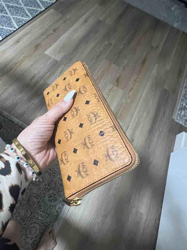 Review Thumbnail Image 2 224897862