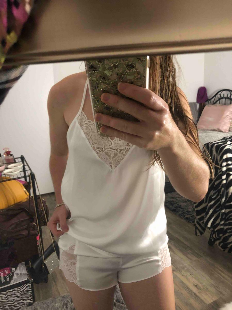 Review Thumbnail Image 1 195380420