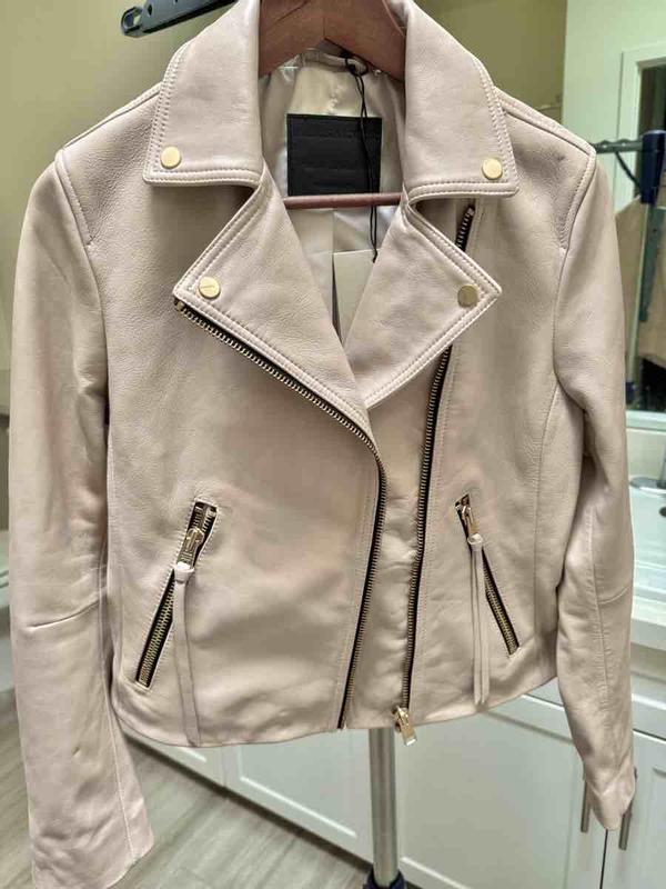 Review Thumbnail Image 0 244321684