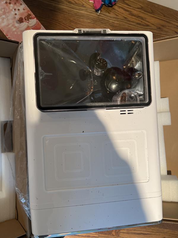 Customer photo for "Received used"