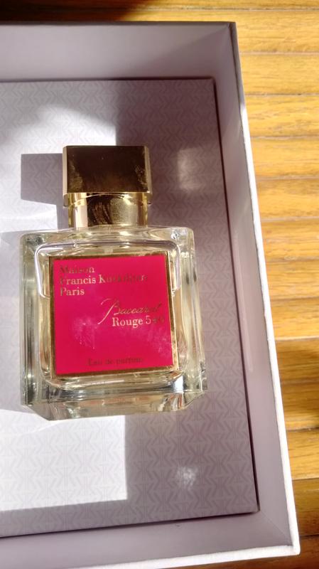 Customer photo for "Baccarat Rouge 540"
