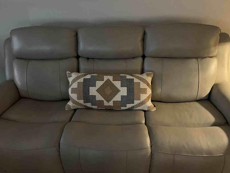 Review Thumbnail Image 0 229353381