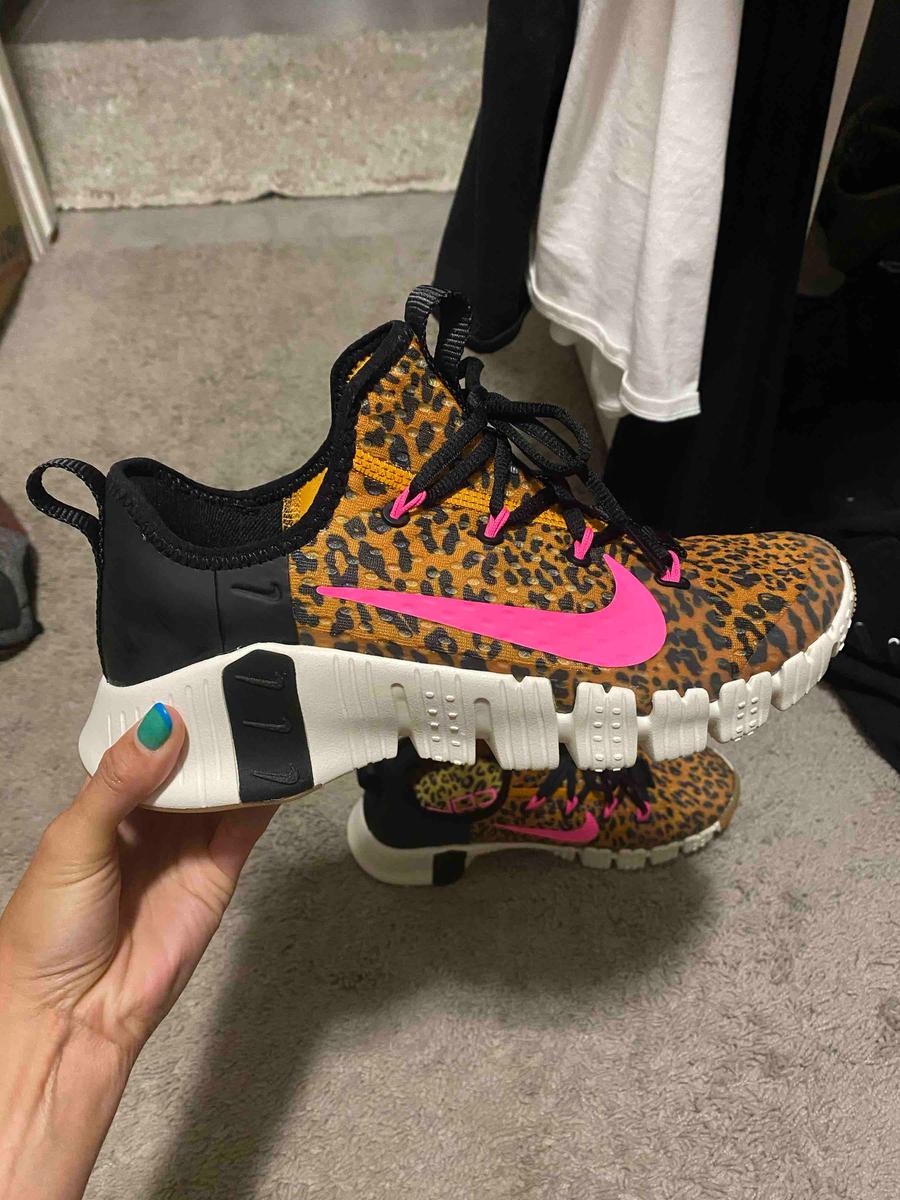 Review Thumbnail Image 1 198112011