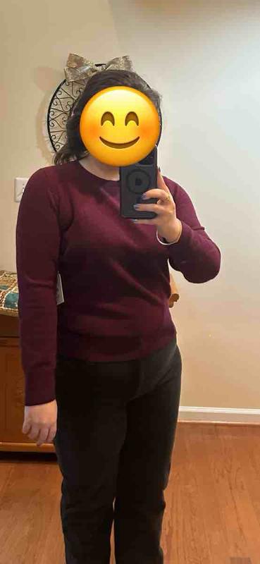 Beautiful color, Slightly itchy