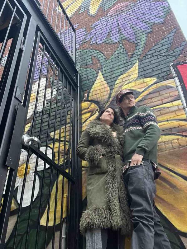 Review Thumbnail Image 0 248112694