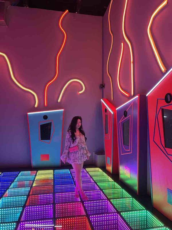 Review Thumbnail Image 0 219653068