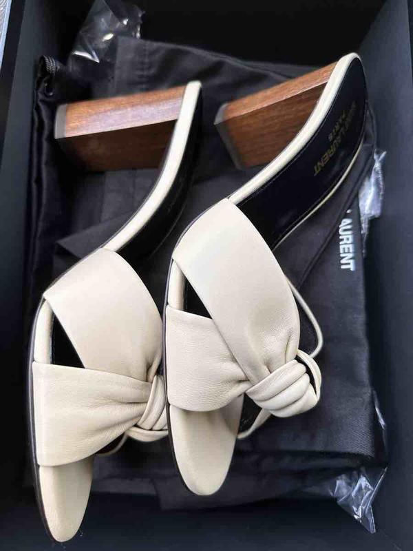 Review Thumbnail Image 0 226011148