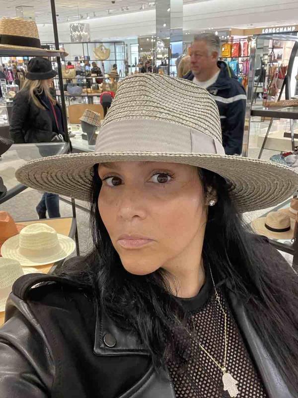 Review Thumbnail Image 1 216768274