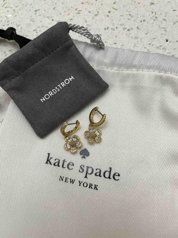 Review Thumbnail Image 3 237052076