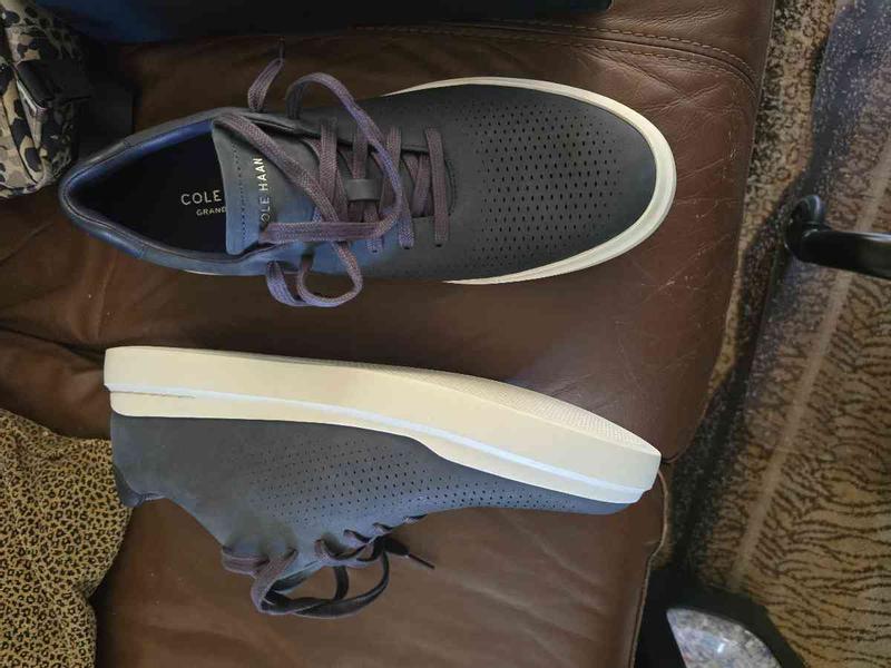Customer photo for "Nice shoe and comfortable 👌"