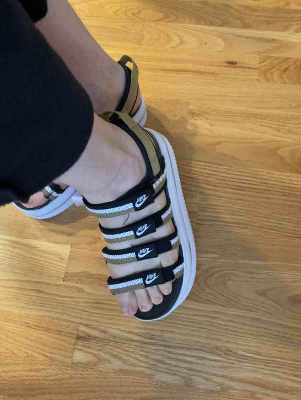 Review Thumbnail Image 0 215185553