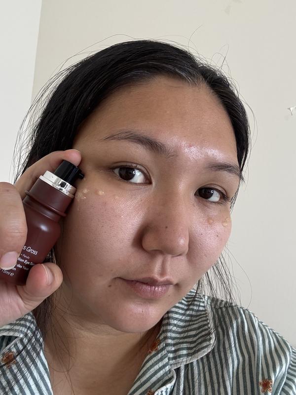 Customer photo for "Really nice eye serum"