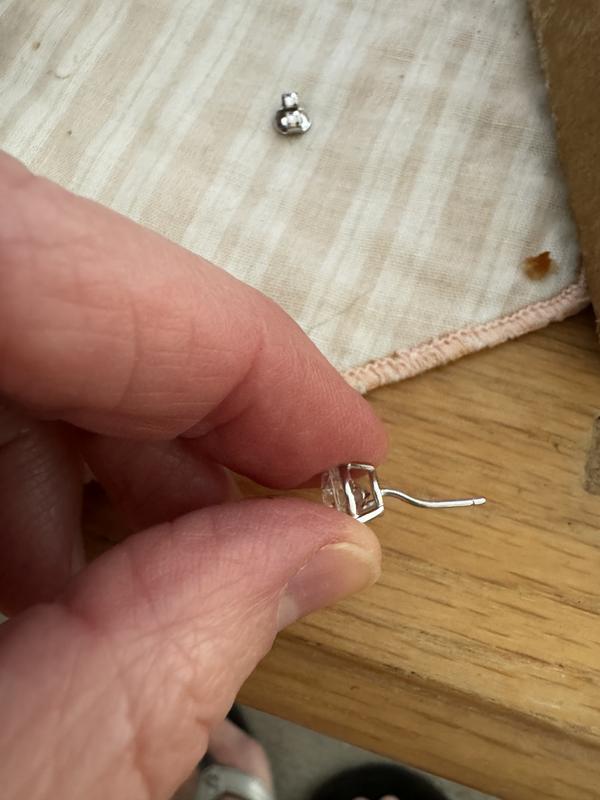 Customer photo for "Arrived with bent posts"