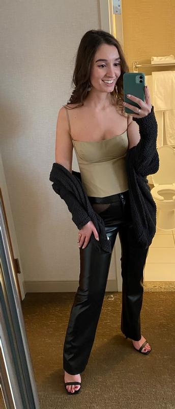 Review Thumbnail Image 0 224571429