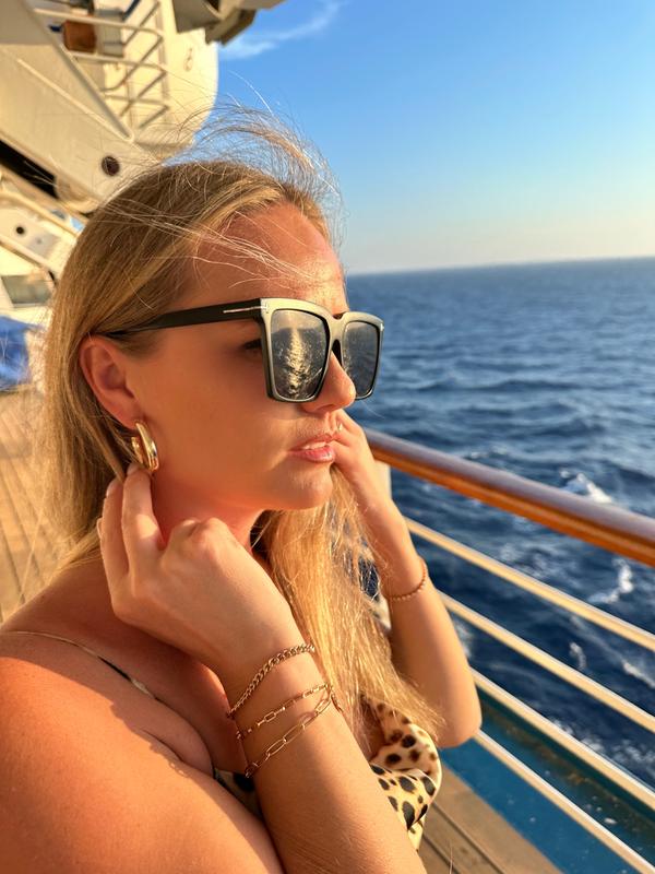 Review Thumbnail Image 4 241137726