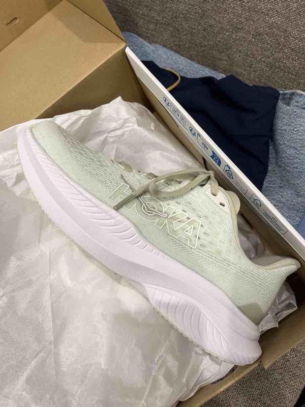 Customer photo for "wide toe box"