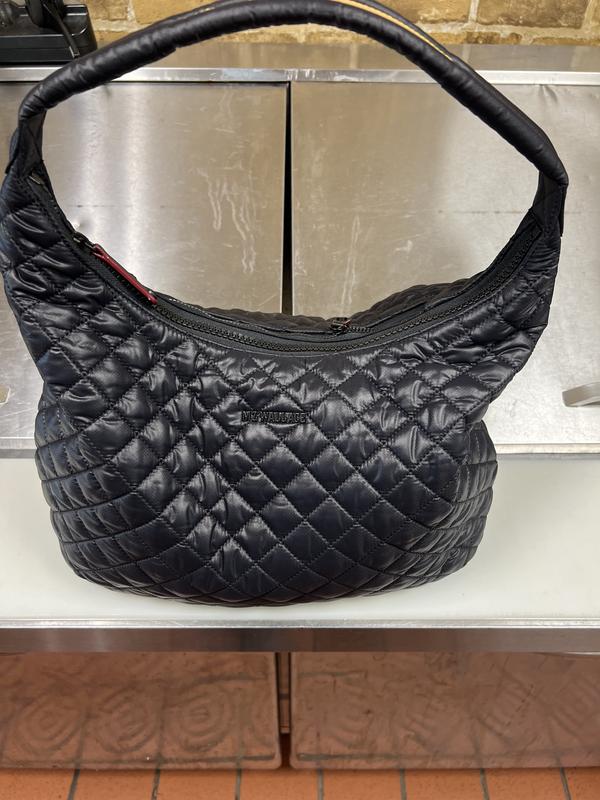 Customer photo for "Purse is cute for the cute cute !"