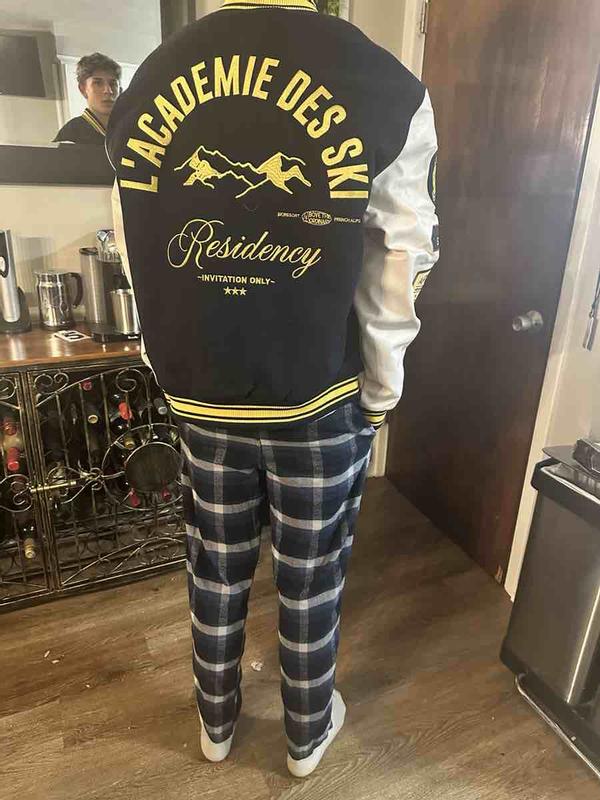 Review Thumbnail Image 0 245790656