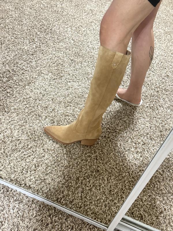Customer photo for "Weird fit"