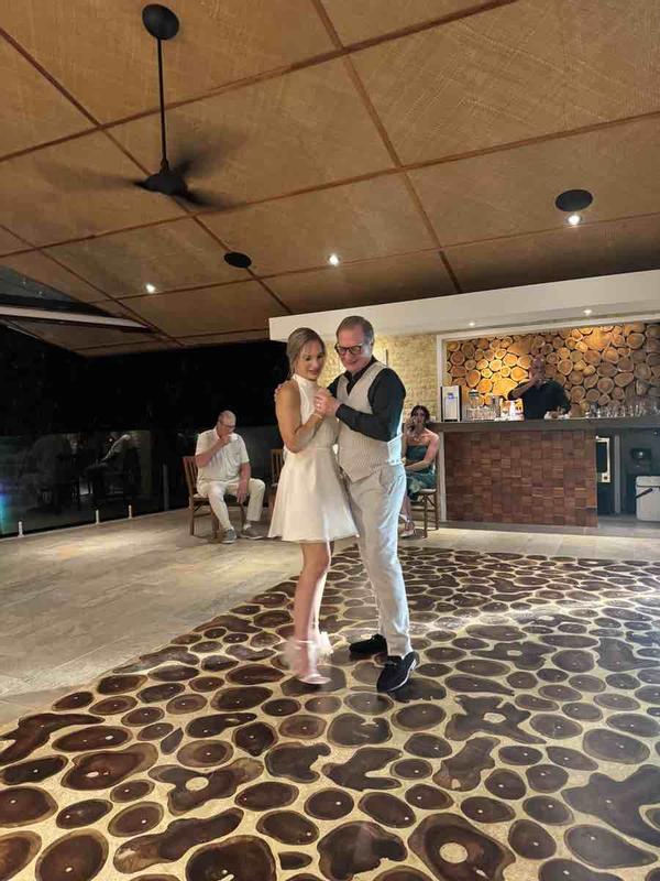 Review Thumbnail Image 0 244433940