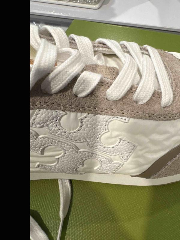 Customer photo for "looks cheap"