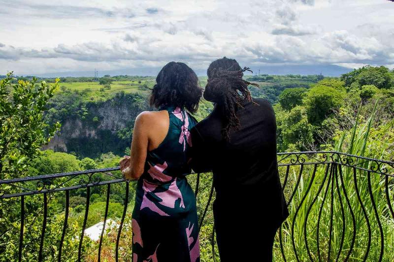 Review Thumbnail Image 2 242306405