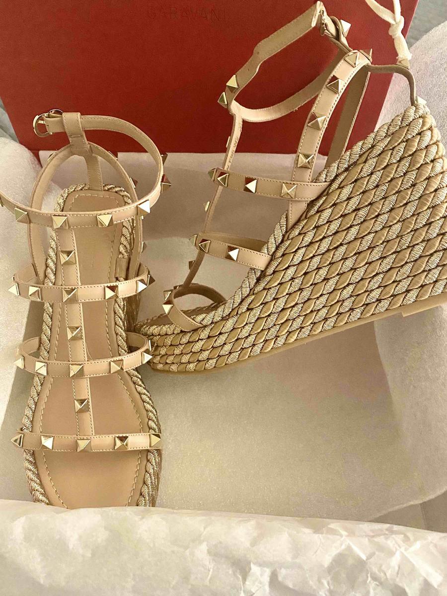 Review Thumbnail Image 2 209377951