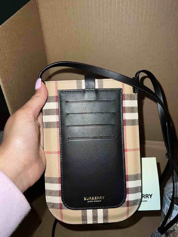 Review Thumbnail Image 1 225695358