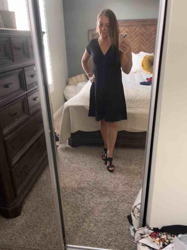 Customer photo for "my new favorite black dress!"