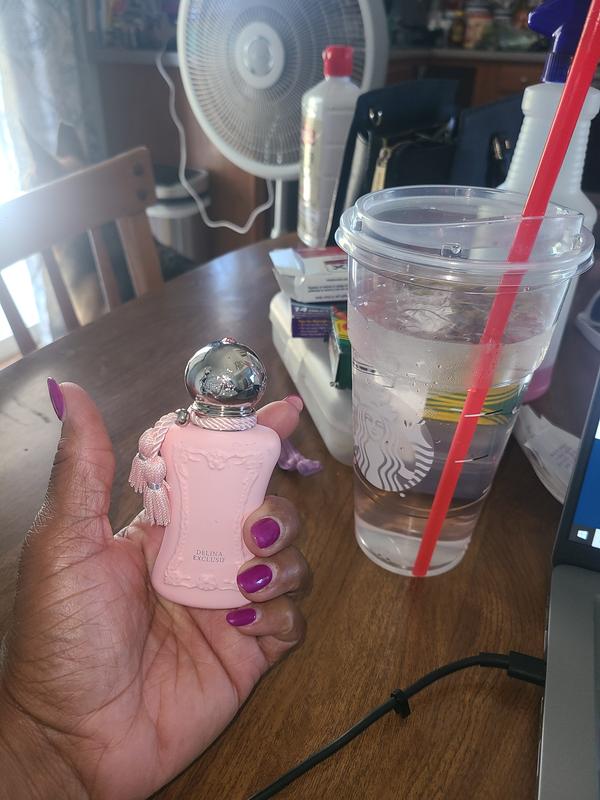 Customer photo for "Exquisite Rich Fragrance"